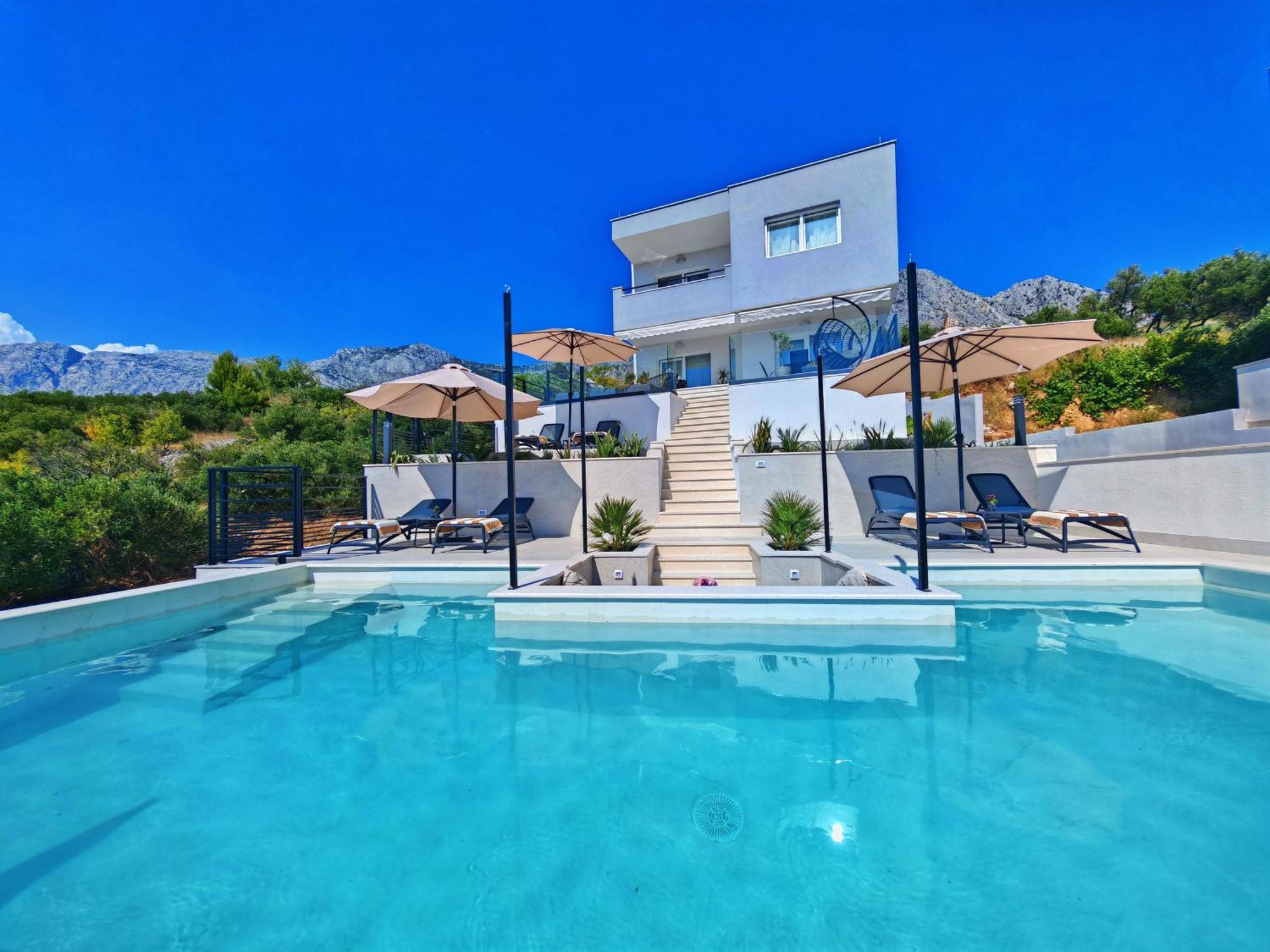 Luxury Holiday Home Dioniz Podgora Exterior foto